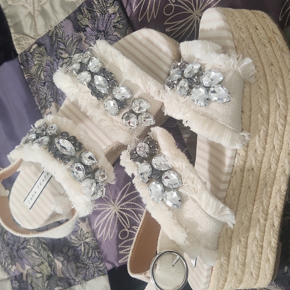 Zara Shoes - Zara Trafaluc Frayed Rhinestone Platform Sandals